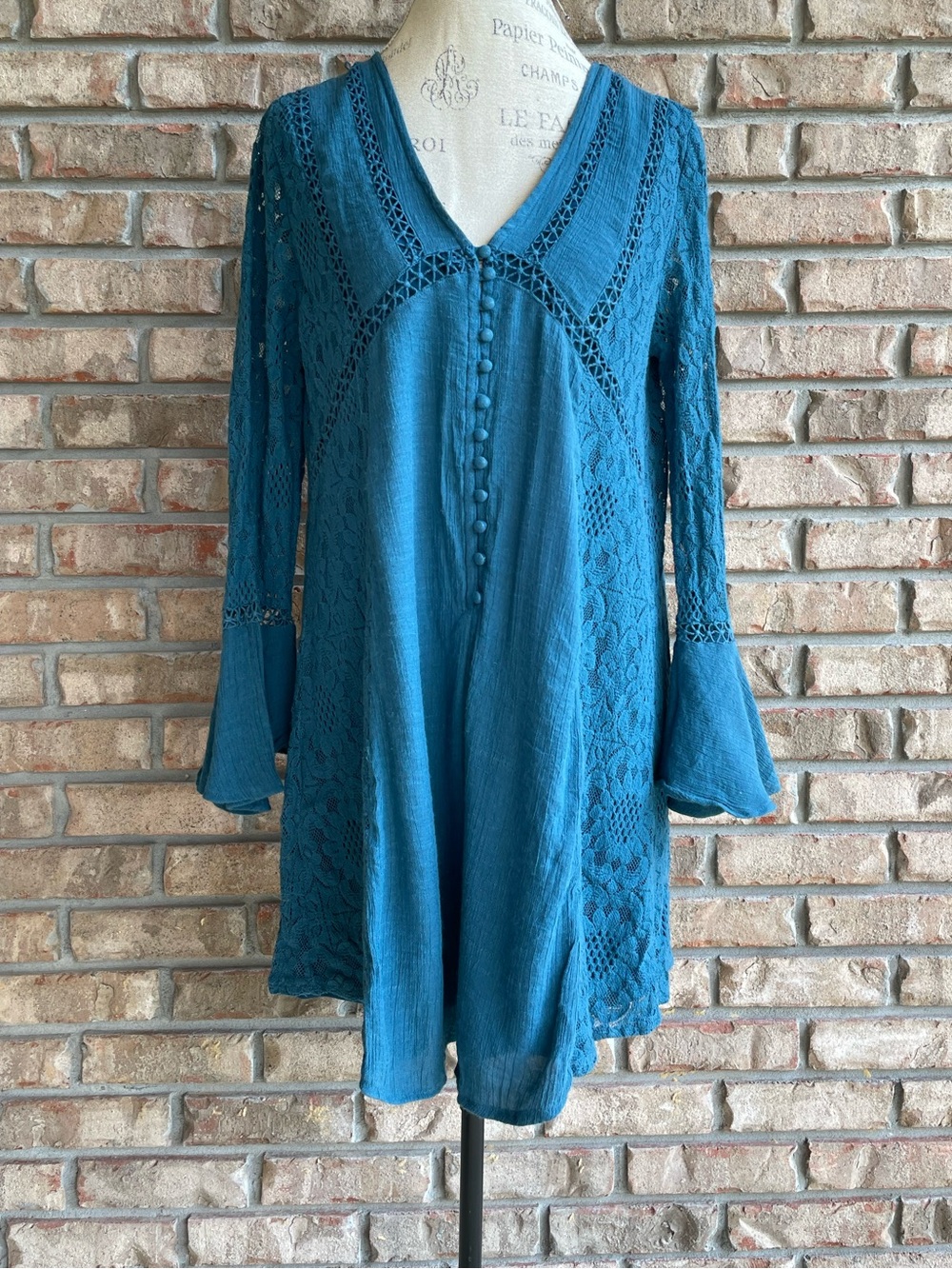 entro Teal Lace-Panel V-Neck Tunic Dress with Button Front Detail.